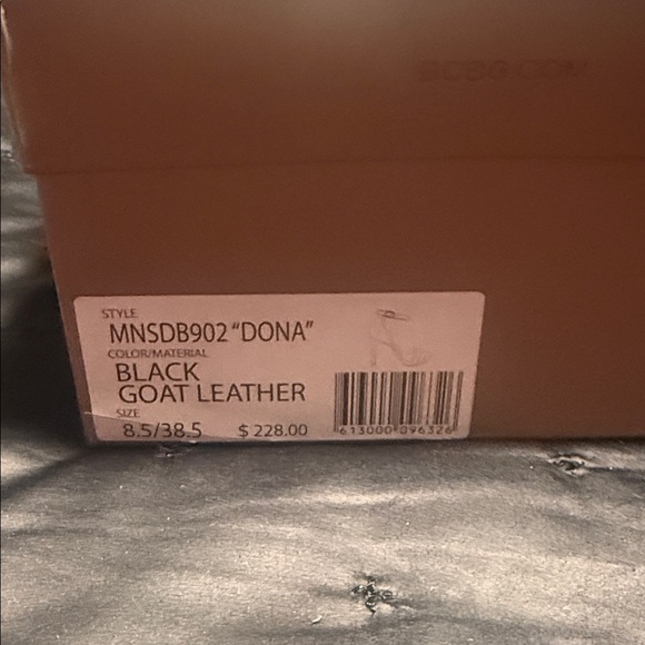 BCBGMaxAzria Shoes Brand New - Picture 8 of 9